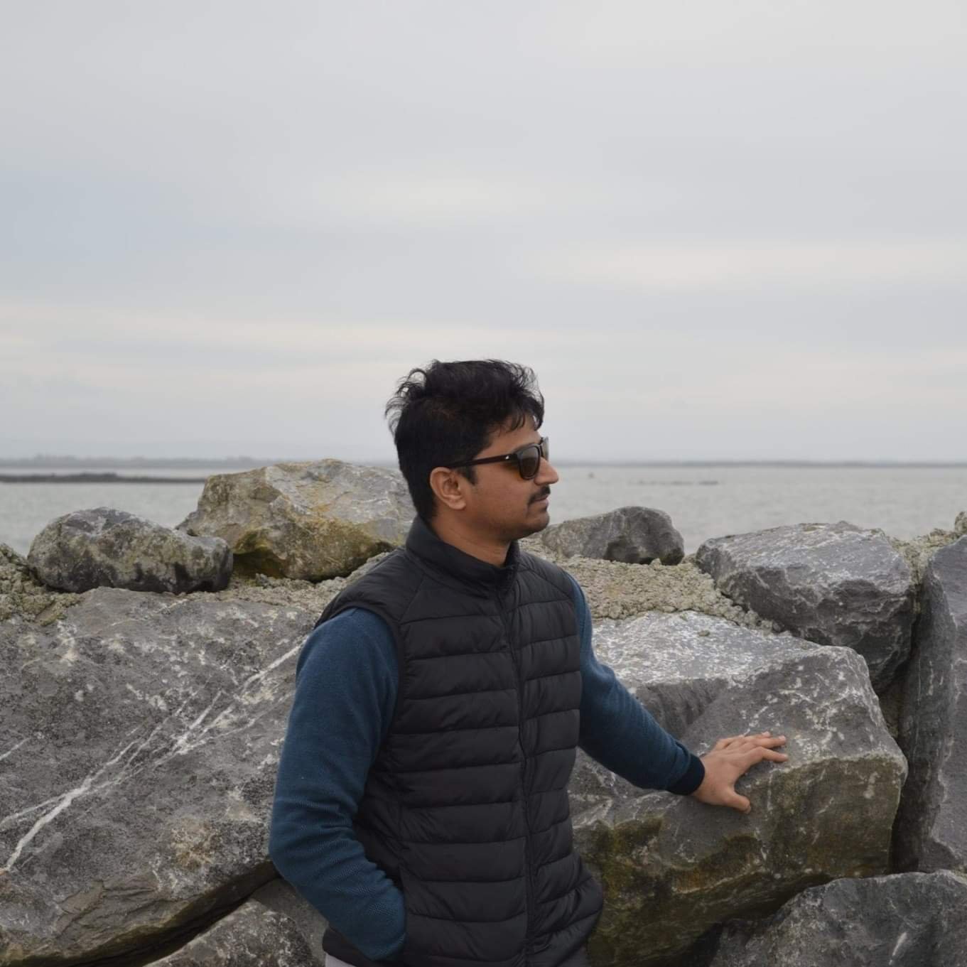 santoshtuppad's profile picture. Proud Indian