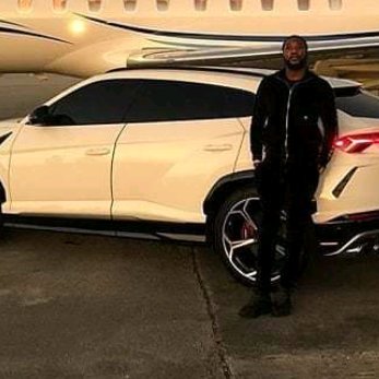 SNyambiri's profile picture. Born to rich en hustle