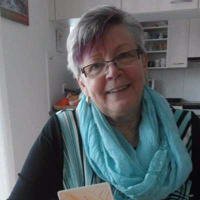 MariePoviski's profile picture. finanzielle Unterstützung