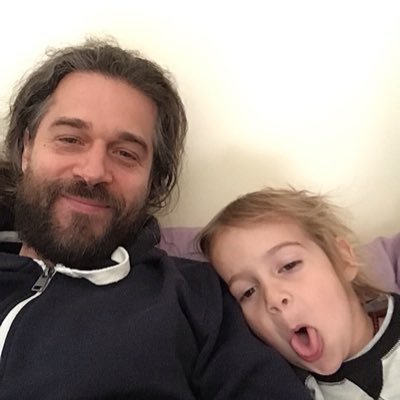 LandazRemi's profile picture. Entrepreneur based in London, passionate about growth