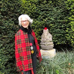 Art historian, fascinated by the impact of the arts to preserve brain health. Mum, granny, choral singer, biographer & nature lover. Founder of Arts 4 Dementia.