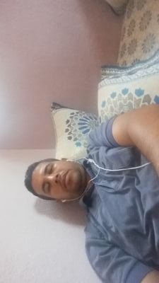 Rachid48098356's profile picture. hyper finy