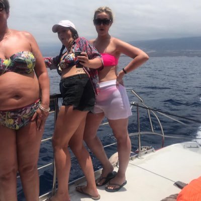 georgiaellem's profile picture. ugly pics are the best pics