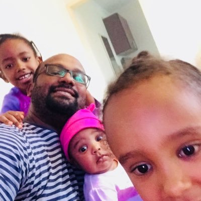 Yidnex's profile picture. 