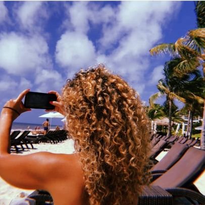 MizzMagss's profile picture. 📍Toronto • Lifestyle Blogger • In ♡ with rose gold, DIY projects, home decor, exploring the world and all things that sparkle • Insta: mizzmags_blog •👇Blog