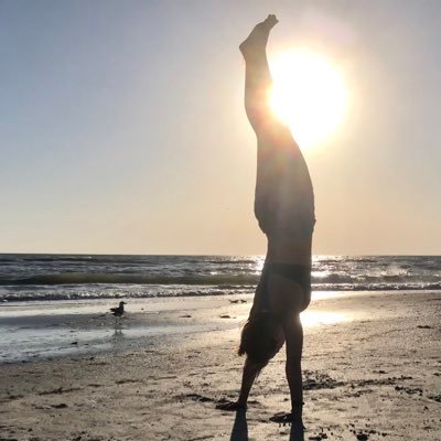 meshell_linden's profile picture. Stay Curious 🙃