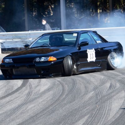 福島県で日産スカイラインR32GTSを2台とランボルギーニウラカンLP610-4を所有しています!ZAWA CHという名前でYouTubeもやっています!チャンネル登録↓よろしくお願いします!