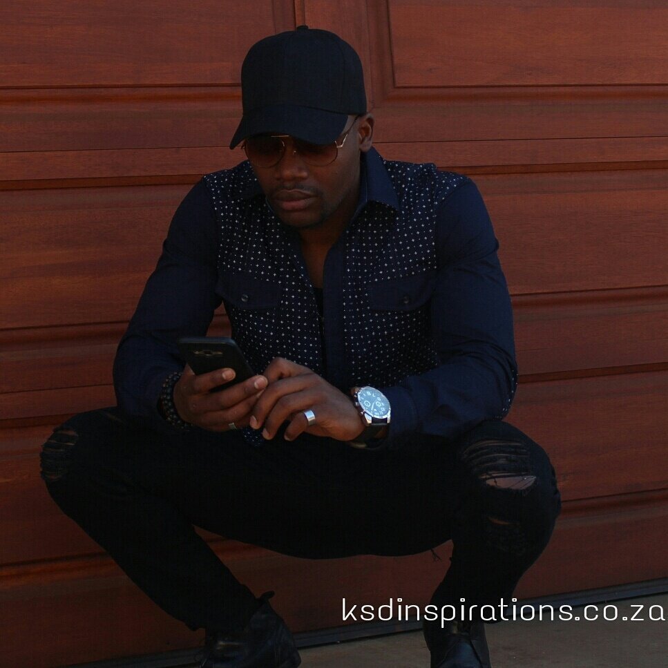 LIFE COACH * MUSIC PRODUCER * DJ *ENTREPRENEUR * CEO OF 
@KSDentertains * @ksdwear
@KSDmusicRECORD * https://t.co/nZavplt6Fs… //