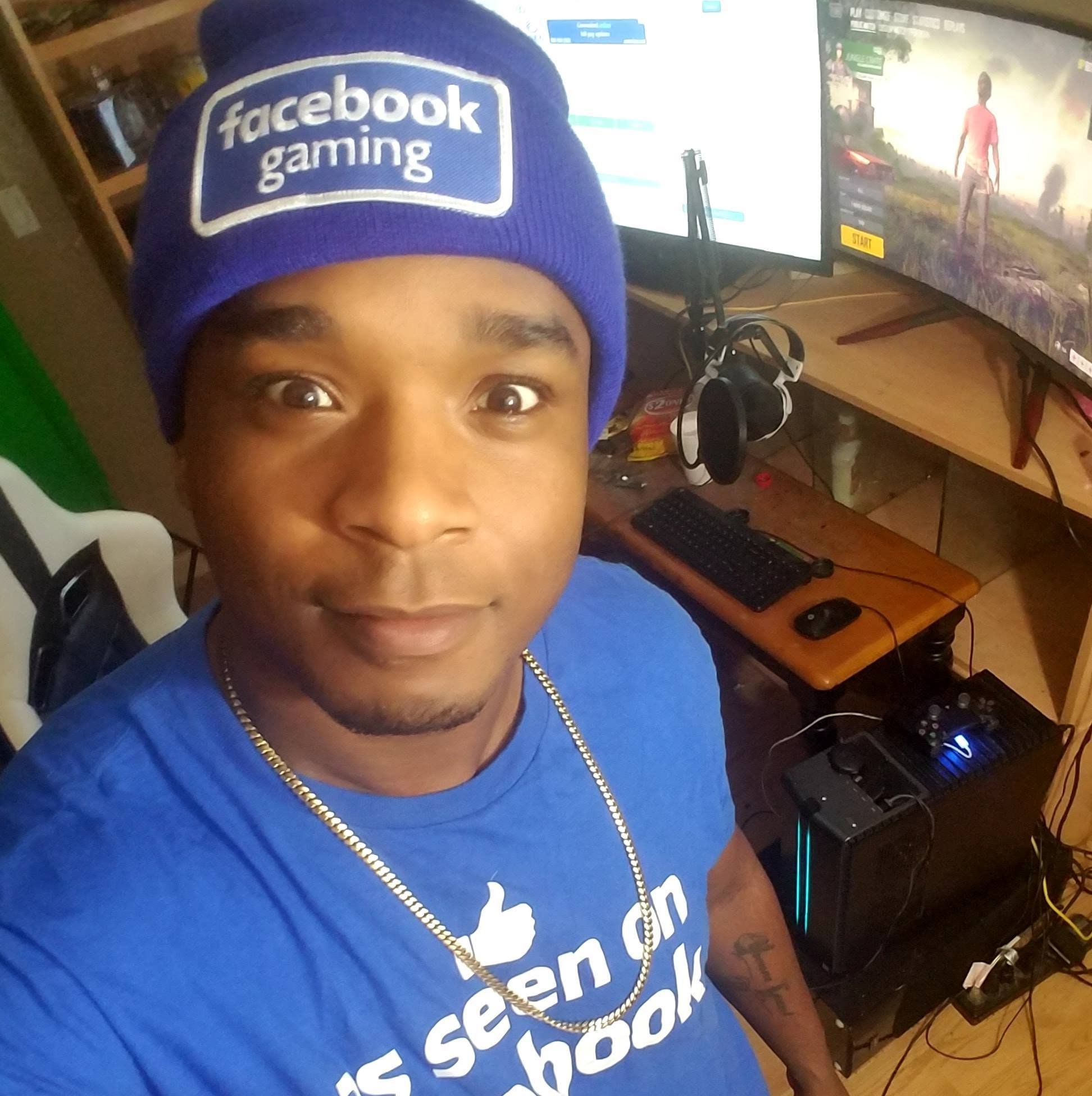 Fight with me! - Facebook Partner at https://t.co/co1KqwUQDv - Discord Partner https://t.co/d8JvyDplaE - Streamelements Partner