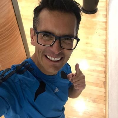 Hola, soy Daniel. Soy un hombre sencillo a quien le gustaría charlar con alguien sincero y amable.😊😊