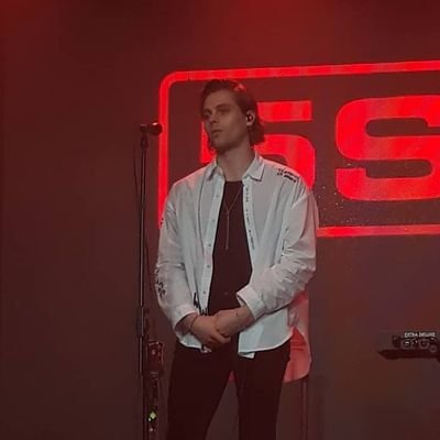 rlaalstj0722's profile picture. #5secondsofsummer