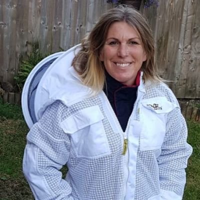 The Wasp Woman.
Contact us for Bee friendly 🐝 poison free pest consultations and solutions.