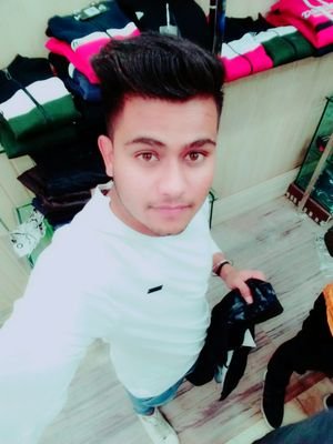 हिन्दुस्तान जिंदा बाद🇮🇳🇮🇳
मोहब्बते जिंदा बाद
🖋🖋📖 #कलम_चलती है तो #दिल ❣की #बात_लिखता हूँ...!
💪🏋#बेखौफ हूँ #साहब #इसलिए_बेबाक💪 #लिखता हूं...!
