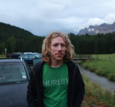 Photographer, producer, cyclist, coffee obsessive, wannabe baker and slave to the sourdough.