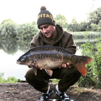Hertfordshire based angler & bailiff 🇬🇧 | For me, it's not all about catching, sometimes just being there is enough.. 🙌🏻🎣