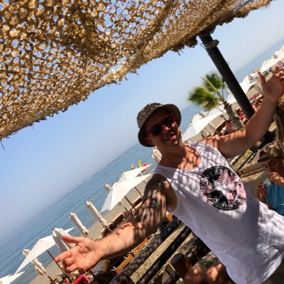 mikedubz87's profile picture. Bristol City FC.. 🔴⚪️