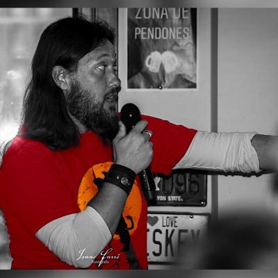 No tengo dónde caerme muerto. #CocinaDeSupervivencia #RZRZack #Ñakonsejo @BarreLibrea @rhpositivo_etb Komediante eta gidoilaria.