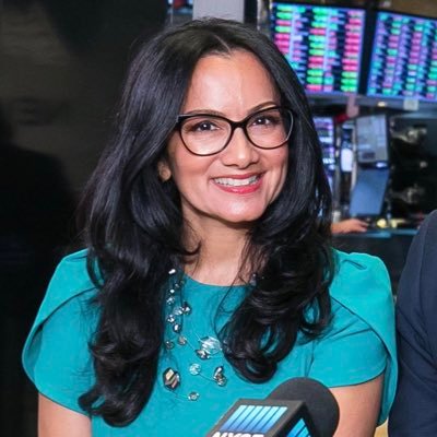 Host of #NYSEFloorTalk & #WhatstheFund at New York Stock Exchange • Media Relations & Comms