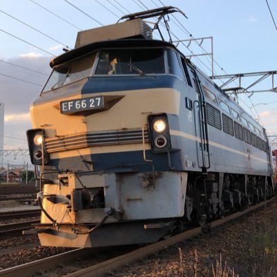 鉄道好きです。とくに貨物列車が好きです。休日にスマホで撮影しています。