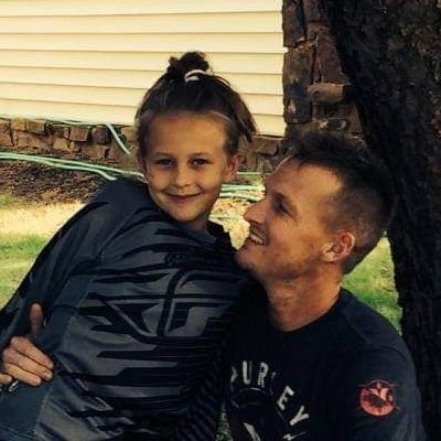 Single father of 3 boys and 1 girl. Love to play golf and soccer. Bobby Bones FAIL UNTIL YOU DON'T! @INTHEMATRIX/ MGSHOW wwg1wga!