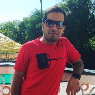 imSkhr's profile picture. U either die HERO or live long enough to see yourself become the VILLAIN..!!😈😎 #live #travel #engineer #businessanalyst #coffeholic #wanderer #foodie