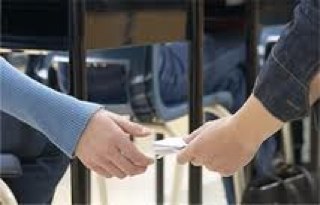 PassingNotesx's profile picture. Follow us, we follow everyone back! DM us someone's username and a note :) Love, hate, we take it all!