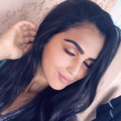 dounia_lns's profile picture. LILLE