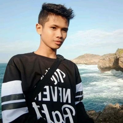Bocah perindu Indonesia bersatu.
Pemimpi Indonesia maju.
ID Line khasanjokerr