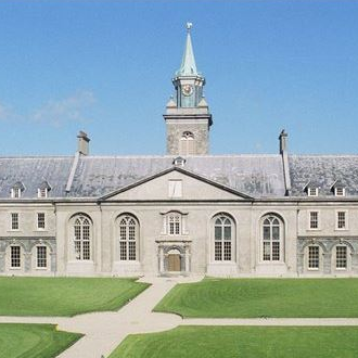 Ireland's foremost classical building, the Royal Hospital Kilmainham was constructed between 1680 to 1686. Now under the care of @opwireland.