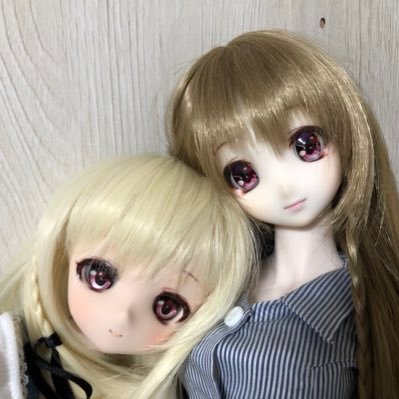 2019年4月28日（日）のドルパでドールに魅了されました。 お迎えした子の髪や服を細々といじりつつ日々勉強中です。 うちの子を可愛くするため試行錯誤の日々を過ごす初心者ですが仲良くしていただけたら嬉しいです。