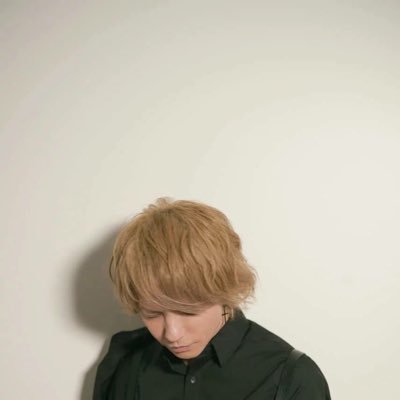 I'd like to know more fans. HYDEさん好きです