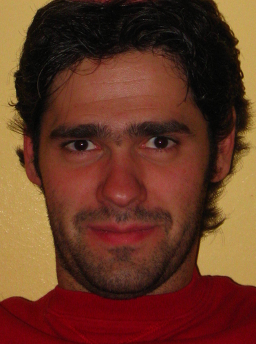Software developer, social animal, family lover, runner ('cause of mid life crisis). Views my own.