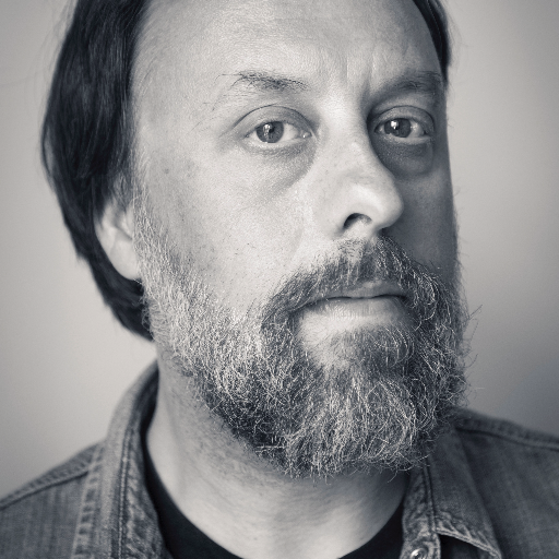 raulreal76's profile picture. Burgomaestre en Los Tupper, médium en Bañaperros y jilguero a tiempo parcial.