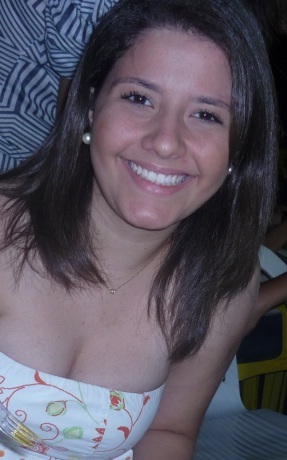 Laraizidorio's profile picture. Gorda, feia e moro longe!!!
Mais estudo e tenho um papo bacana! rs