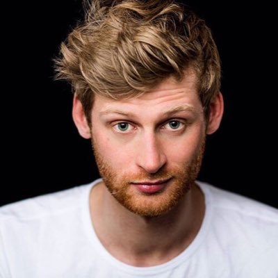 Comédien & Humoriste / en spectacle : https://t.co/7Qp1YrjTwQ