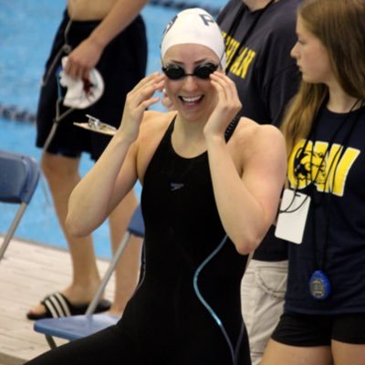 Elizabeth Gaspari athlete profile head shot