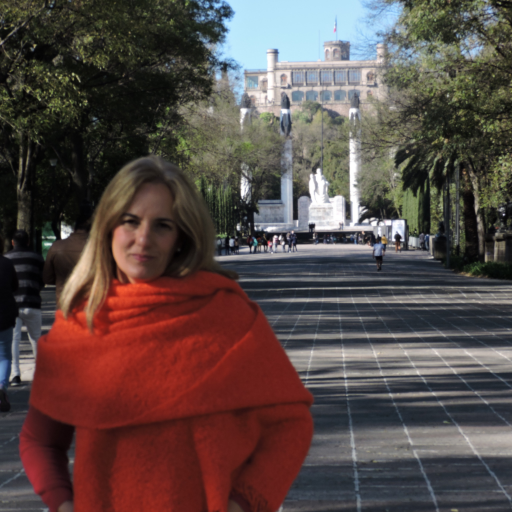 Soy Claudia, presidenta de Fundación Queen Mary y asesora pedagógica de su colegio y Jardín. Orgullosa mamá de Agustín, Ignacio, Mariángeles, Juampi y Felipe.