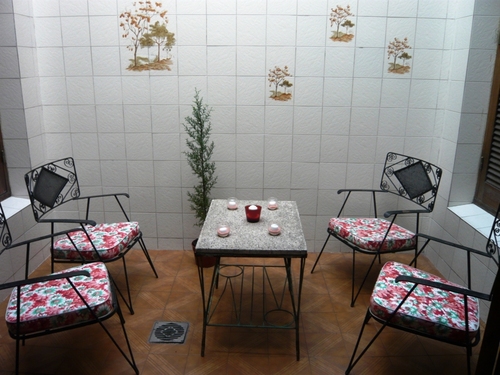 Residencia Universitaria Casa de Patios. Es un lugar seguro y agradable para quienes buscan su espacio en Buenos Aires. Está situada en Balvanera.