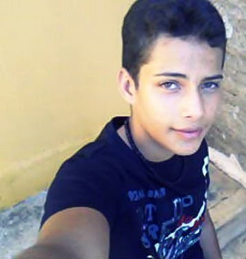 aqi num é estilo presidio onde a lei é matar ou morrer,
mais eu garanto na vida ha coisas que vc tem qe aprender!
tenho 16 anos, posso ser legal depende ;D