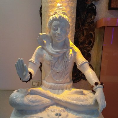 modivimal's profile picture. 50+, A legacy IT Professional, Master in COBOL, databases, LT investor, Learning to  trade!

Tweets are my ideas. Not Tips. Plz use your brain to invest/Trade!☺