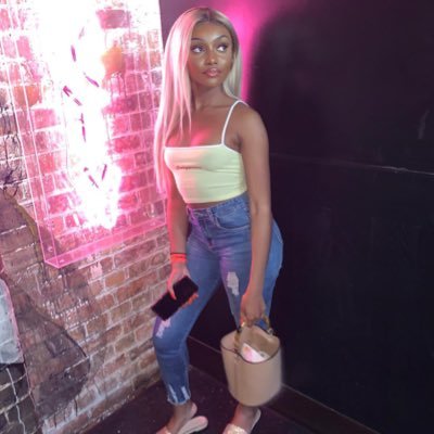 MonicaSays__'s profile picture. 23 • Marketing • Content creator and Host • Co-founder @TheReloadUK