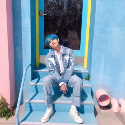 btst_tv's profile picture. 🐯BTS🐯00line🐯 防弾少年団さん好きな方と繋がりたいです