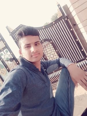 Parmesh49084704's profile picture. 🇮🇳 🇮🇳

कुछ लोग जिंदगी में ऐसे होते है,
चाहे वो तकलीफ कितनी भी दे,
पर सुकून 😇उन्ही के पास मिलता है