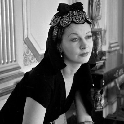 An account devoted exclusively to Vivien Leigh, star of #GoneWithTheWind and #AStreetcarNamedDesire.   Your hostess: @shellybee721