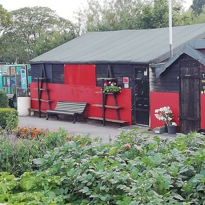 Allseasons On Twitter Show Material Tables Plastic And