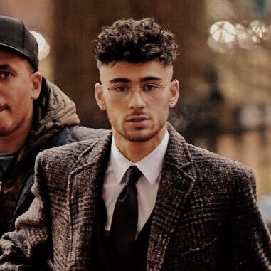 virusini's profile picture. 𝐆𝐎𝐃 𝐇𝐄𝐋𝐏 𝐓𝐇𝐄 𝐊𝐈𝐍𝐆𝐒.