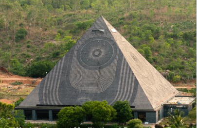 Pyramid Valley