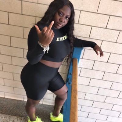 eb__onyyy's profile picture. R.I.P sister 🖤😇