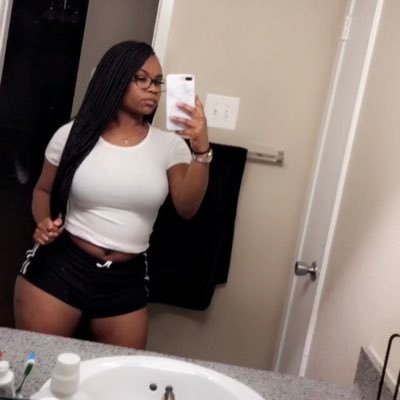 Mvo_Shannon's profile picture. R.I.P Mommy❤️