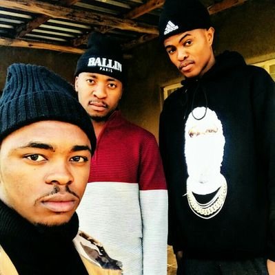 Black32287998's profile picture. wannabe influencer😭